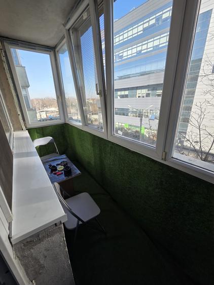 EROII REVOLUTIEI METROU - 12