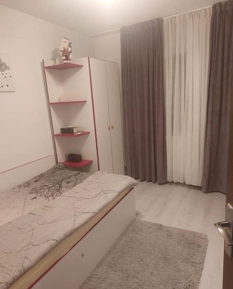 Apartament cu 3 camere, decomandat, Mircea cel Batran - 7
