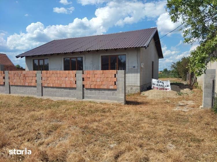 Casa de vanzare la sat - 1