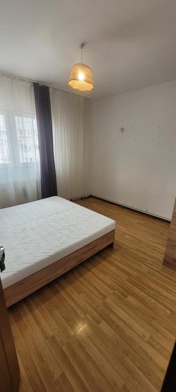 Inchiriez apartament cu 2 camere, Racadau, Str. Maciesului - 8