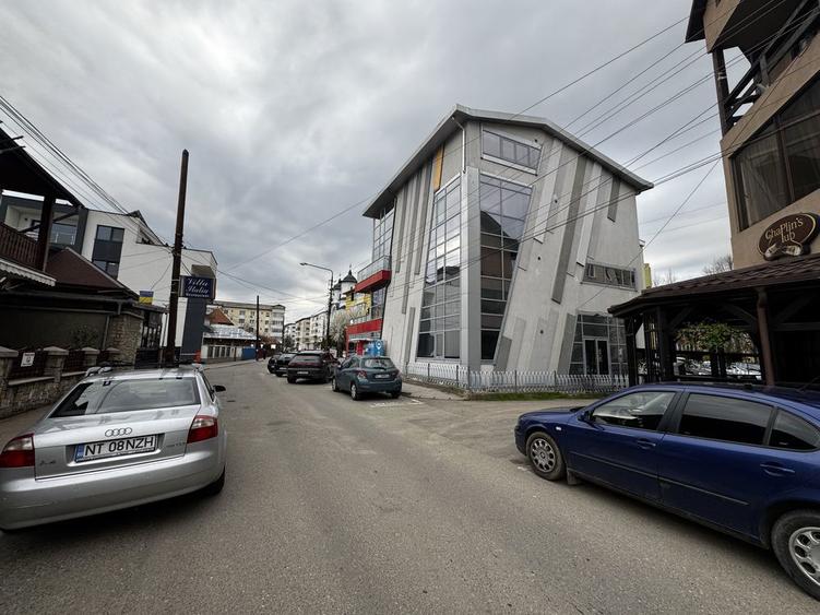 Inchiriez apartament 3 camere - 2