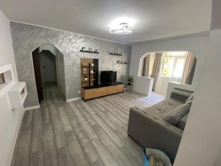 Apartament 4 camere et 1 - 6