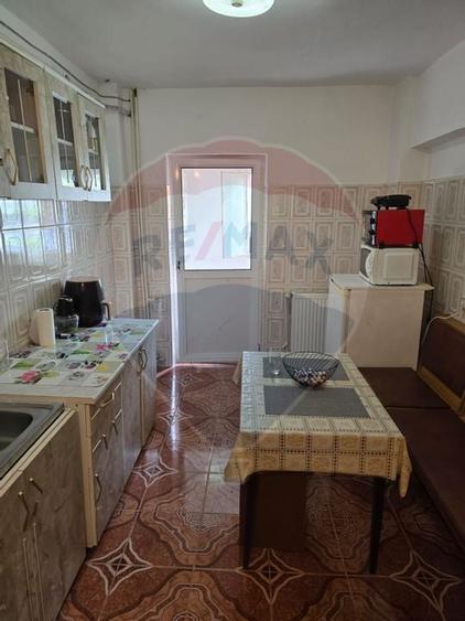 Apartament cu 3 camere de vanzare in zona Central - 5