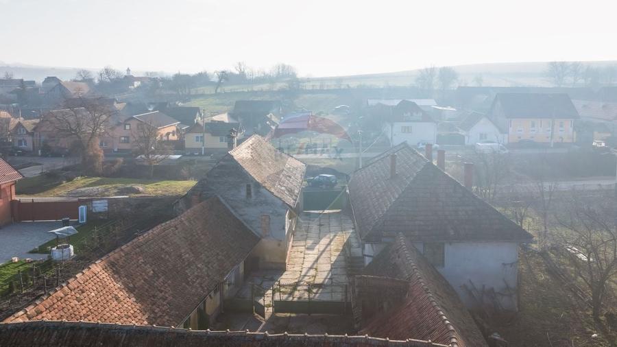 Comision 0%! 2 case Cincu, teren 2134mp, sura & curte libera - 14