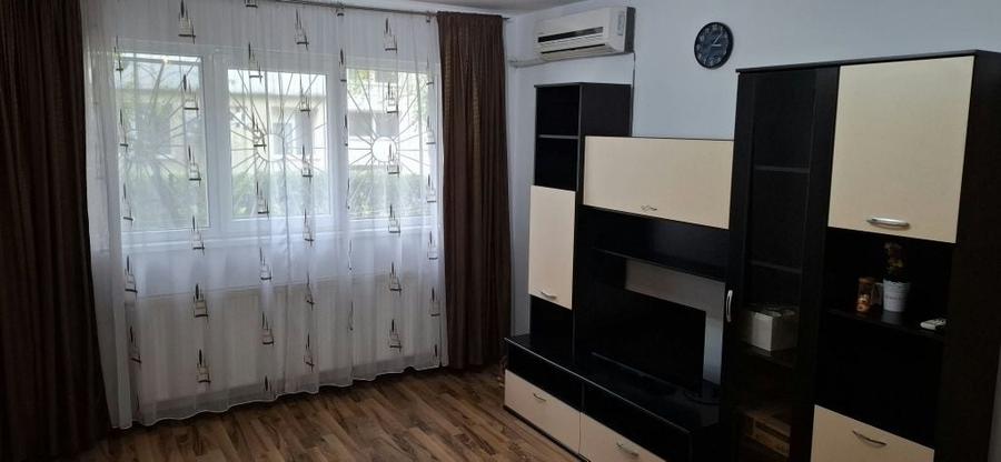 Apartament cu 2 camere nedecomandat în Central