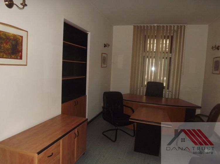 Ultra Central - Savoya, Brirou pt avocati, notari, traduceri - 3