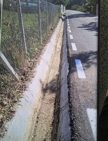 TEREN INTRAVILAN//COM. PLOPU//1300//2700 MP - 4