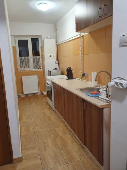 Garsoniera decomandata parter Malu Rosu cu centrala proprie - 2