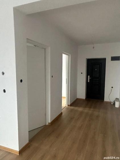 Se vinde apartament in Teremia Mare,blocul vechi - 2