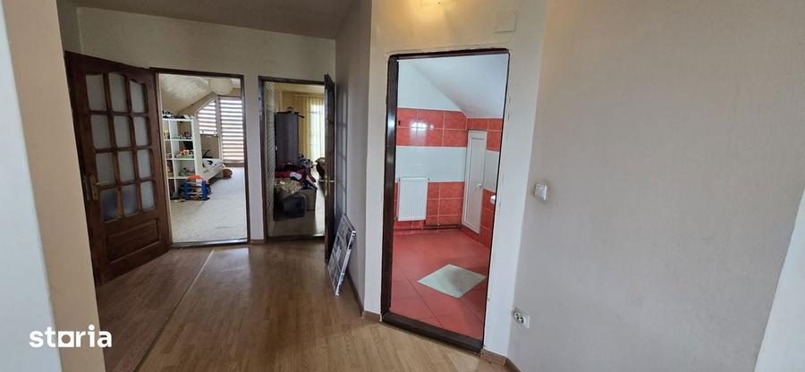 Casa de vanzare in Aninoasa - 11
