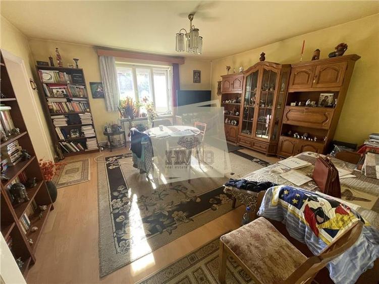 Casa cu 6 camere 3 bai 994 mp teren in Parcul Sub Arini - 4