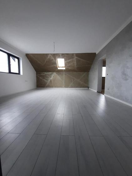 FARA COMISIOANE casa P+M cu 5 camere mari 4 bai 3 dresinguri finisata LA CHEIE - 15