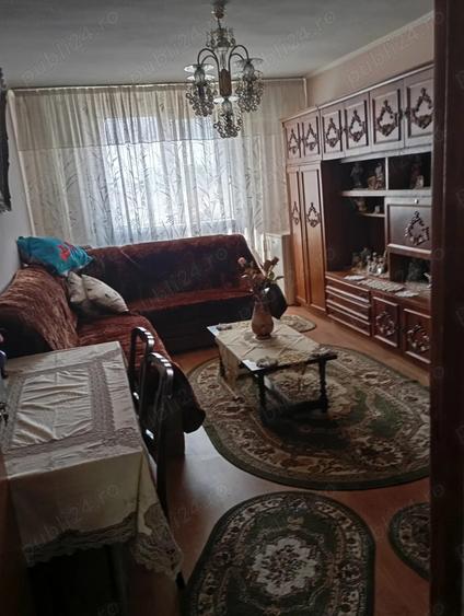 Garsonieră decomandată în Central
