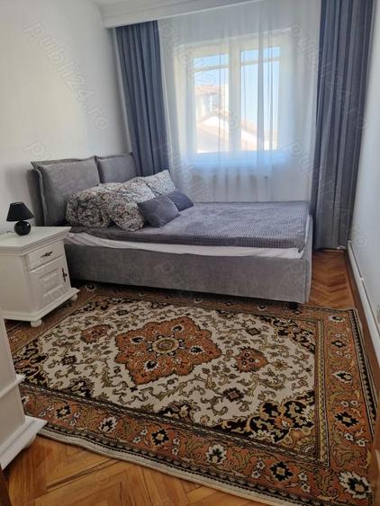 De inchiriat apartament 4 camere - 1