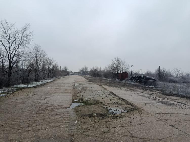 Propun spre vânzare teren pentru construcții sau depozitare - 2