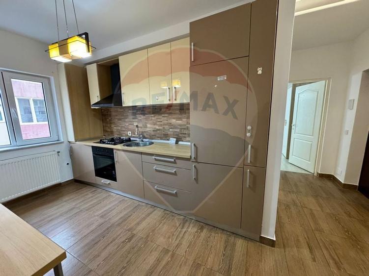 Apartament cu 2 camere de vânzare, loc de parcare,Florești, Comision 0 - 8