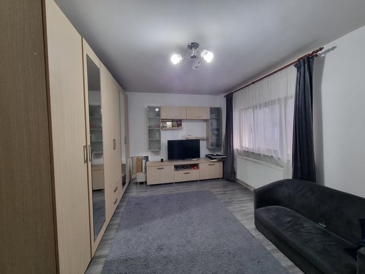Ștefan cel Mare- Apartament 2 camere decomandate, parter cu balcon - 1