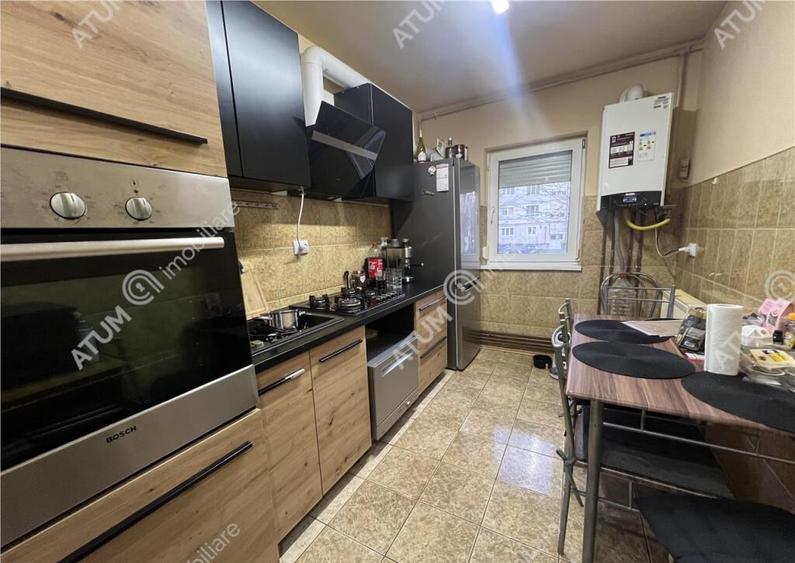 Apartament cu 3 camere decomandate si pivnita zona Valea Aur - 4
