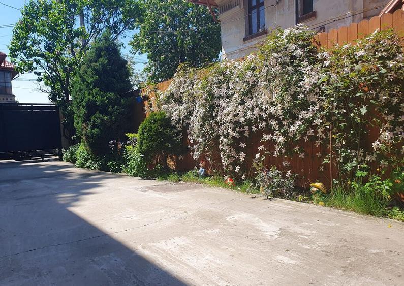 Casa renovata complet zona Mall - 23