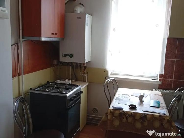 Apartament 4 camere Motru Gorj central - 16