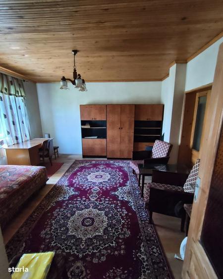 Casa de 193 mp, cu 5 camere ?i teren de 1.200 mp - 9