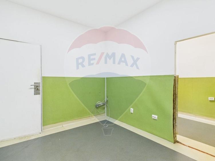 Casă cu 5 camere si 300mp curte, de închiriat în zona Bd. Gloriei - 13