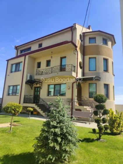 Vila deosebita aproape de plaja Vila deosebita aproape de plaja