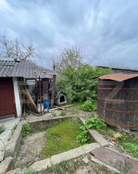 Casa de vanzare cu 4 camere, 120 mp, zona 14 Mai - 21