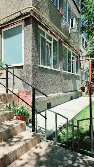 Se vinde apartament cu 2 camere/parter/boxa cu intare din balcon 10mp/mobilat complet/65000 - 3