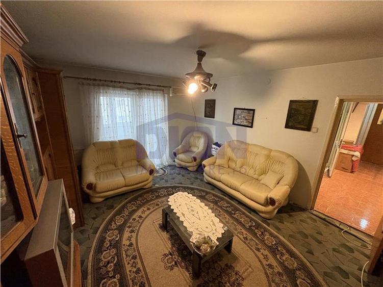 Nerva Traian, 2 camere, bloc mixt, 60mp, 1992, - 9