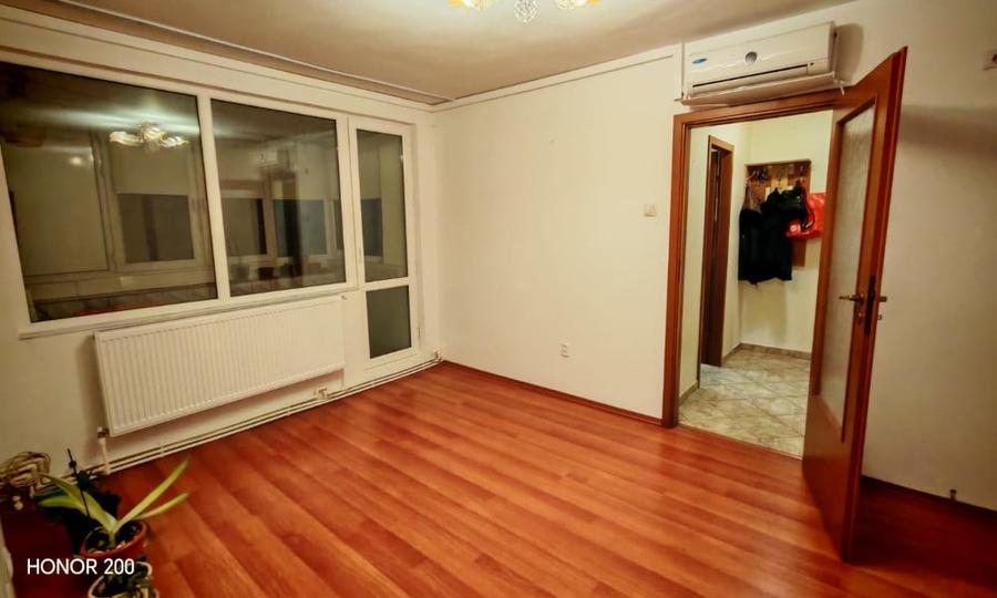 Apartament doua camere Tiglina gata de mutat - 1