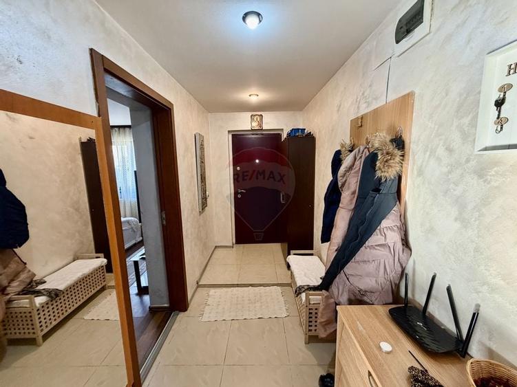 Casă / Vilă cu 4 camere de vânzare - 3