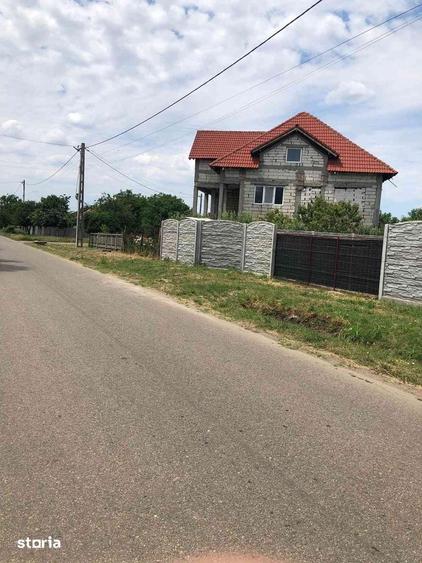 Casa la rosu in Milcov Olt - 1