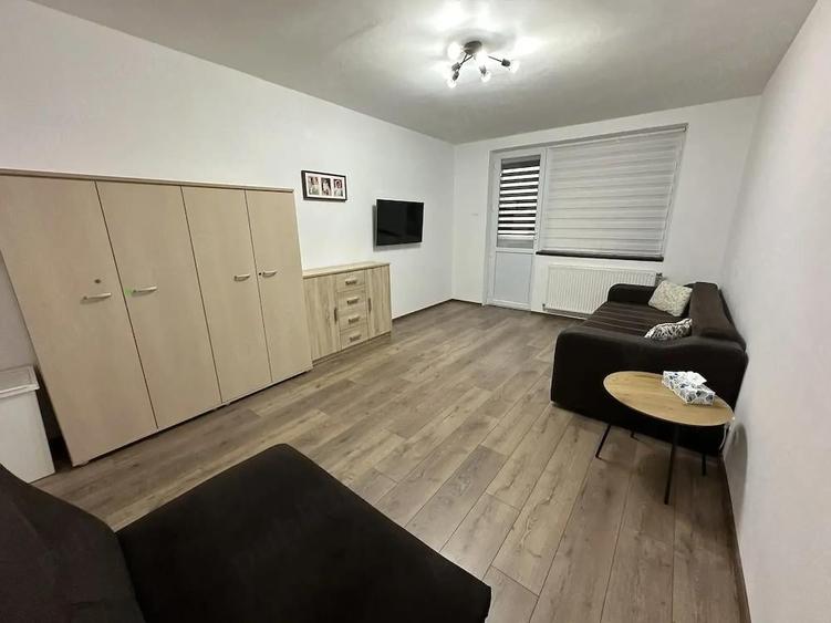 Apartament 2 camere, decomandat, 50 mp. suprafata utila - 1