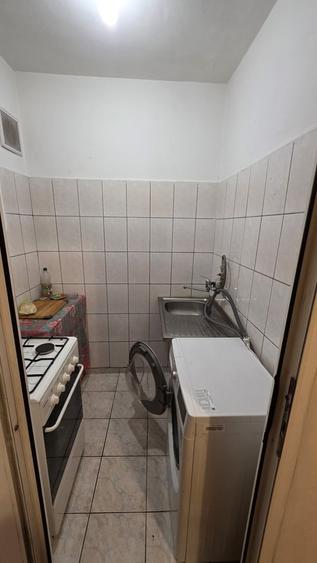 Titan, Postavarului - 2