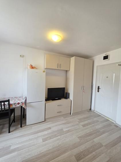 Piata Trapezului, Aleea Mizil, 5 minute metrou - 6