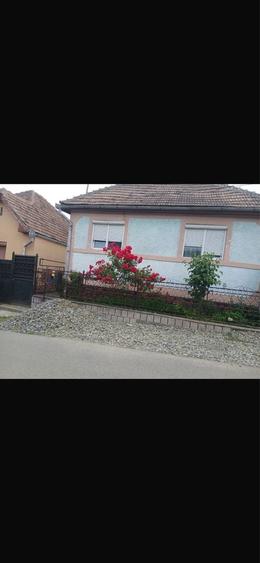 Casă cu 2 camere în Șeica Mare