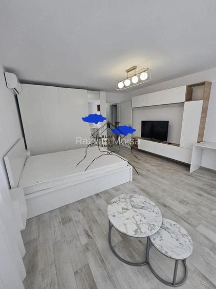 Garsoniera spatioasa in bloc nou din Tractorul