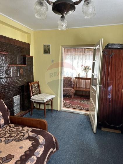 Casă / Vilă cu 3 camere de vânzare Piatra Soimului - 11