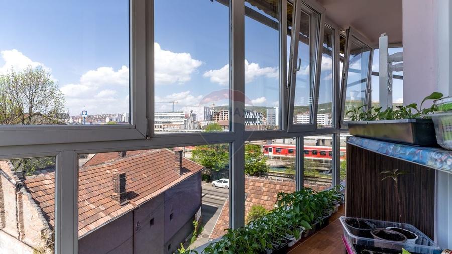 Casa pe 5 nivel-Ideala pentru Locuinta, Sediu Firma sau Investitie! - 19