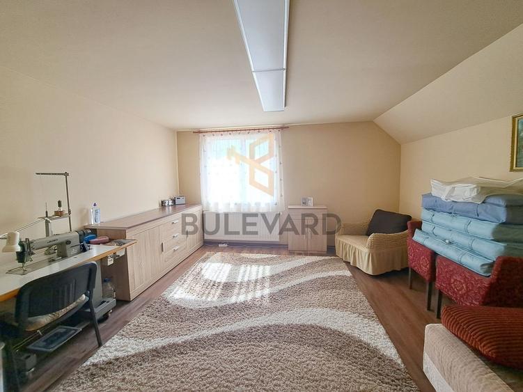 Comision 0! Casa 206 mp utili + pod 60 mp, 4 parcari, 304 mp teren - 17