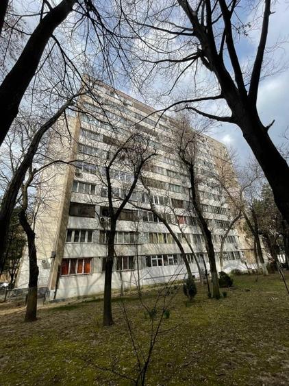 Bd.Obregia 2 camere,renovat lux,mobilat-utilat,centrala proprie,etaj 3/10 - 25