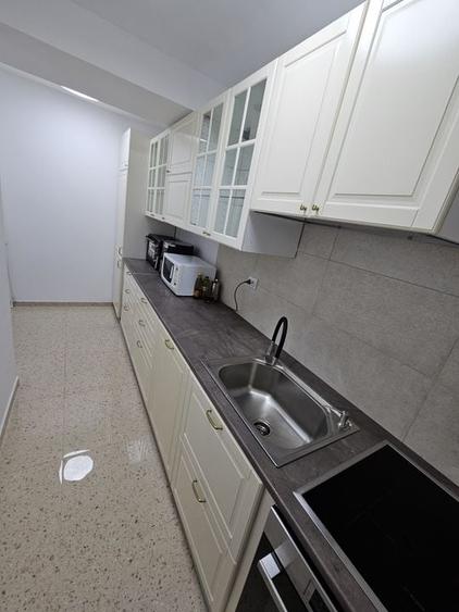 Apartament 3 camere in spatele bisericii Bazilescu - 2