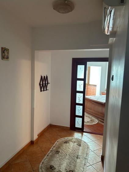 Vand artament 2 camere foarte aproape de plaja –Bulevardul Mamaia, zona 3 Papuci - 3