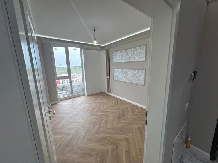 Proprietar – vând apartament cu 3 camere, etaj 1, într-un bloc modern din zona T - 7