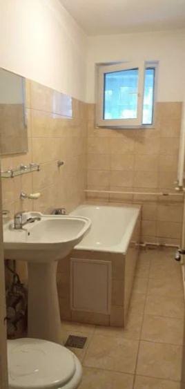 Garsoniera,Tineretului Parc,parter/10,DECOMANDATA,Amenajata,2 Balcoane,boiler - 3