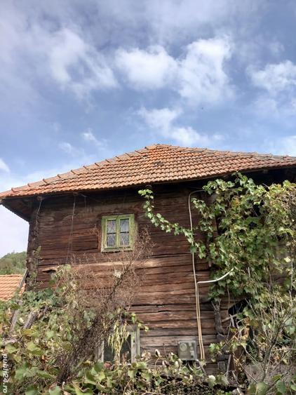 Vand casa din lemn cu etaj - 1