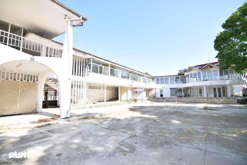 Spațiu comercial, de 4,814 mp, în Central