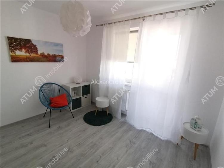 Apartament 3 camere decomandate balcon parcare zona Calea Cisnadiei