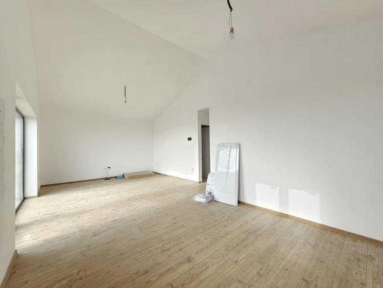 Casa individuala cu trei camere P+M, teren 400mp - 2